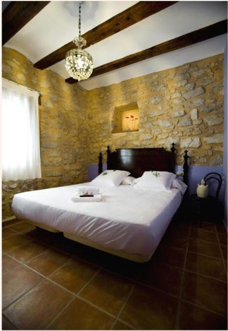 Apartamentos Dona Candida Valderrobres Oda fotoğraf
